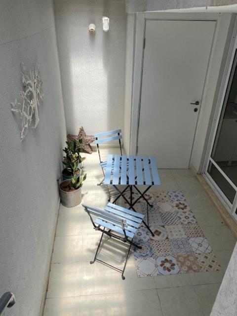 אירוח השקד - 10דק' משדה התעופה Apartment Giv'at Koach Екстериор снимка